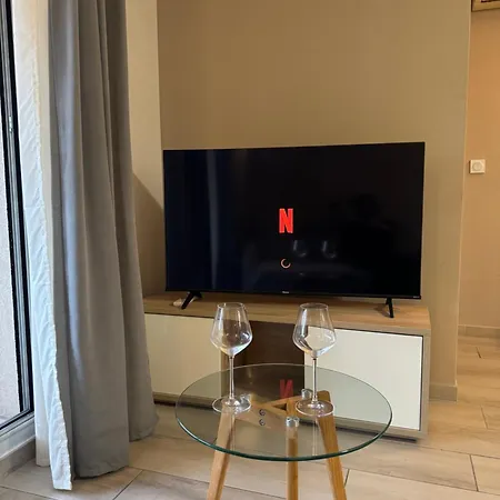 Appartamento Proche De La *